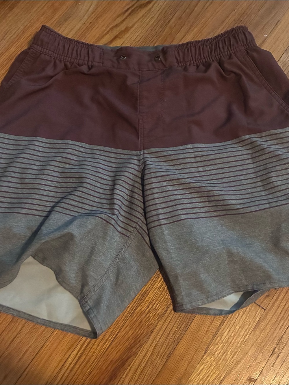 Vuori Men's Two-Tone Striped Shorts - Maroon & Gray